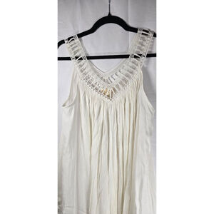 Vintage Flowy Women's Water Lily White Dress, size M